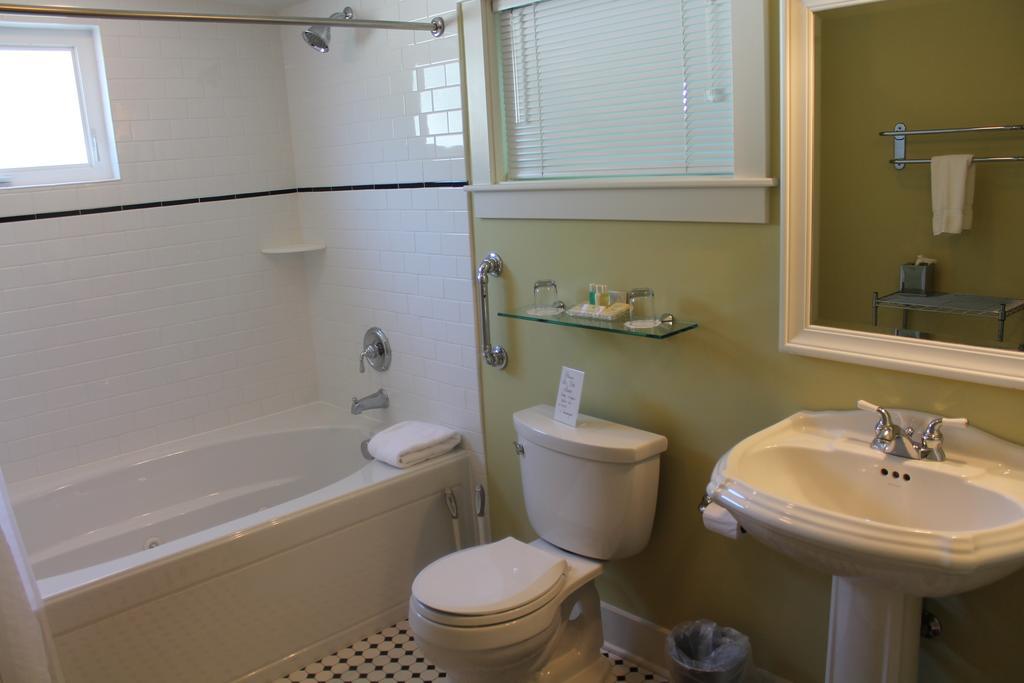 Captain'S Cottage Suites Grand Haven Quarto foto
